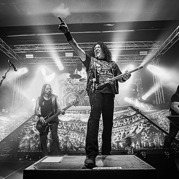 Testament