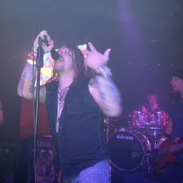 Lillian Axe