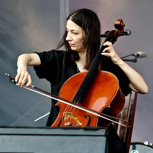 Julia Kent