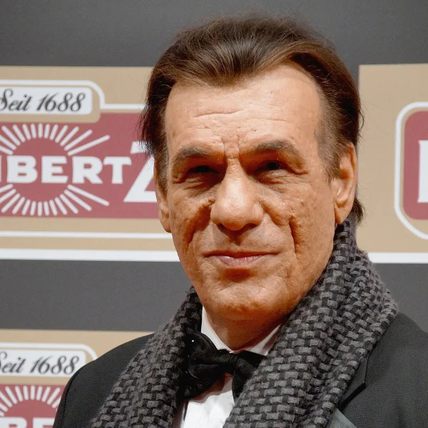 Robert Davi