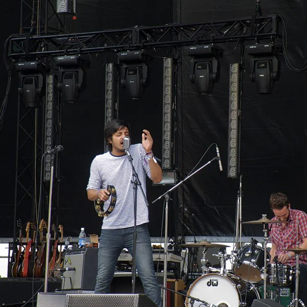 Young the Giant