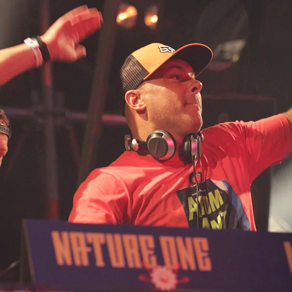 Charly Lownoise & Mental Theo