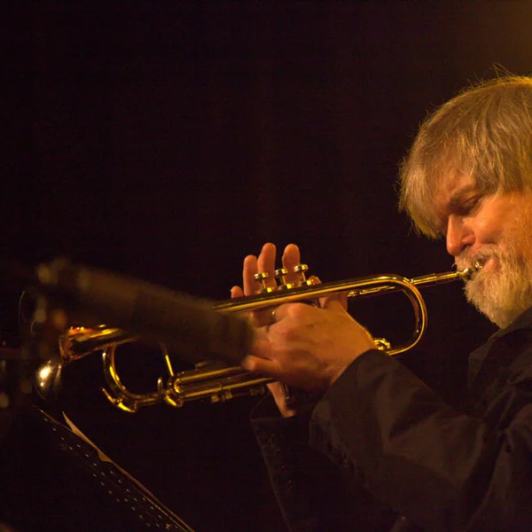 Tom Harrell