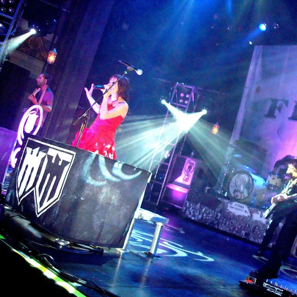 Flyleaf