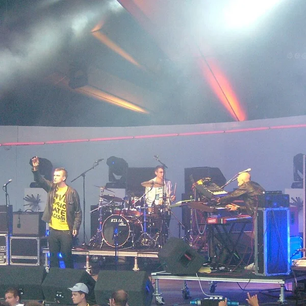 Reverend and the Makers
