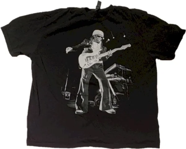 Chic & Nile Gregory Rodgers — Merchandise