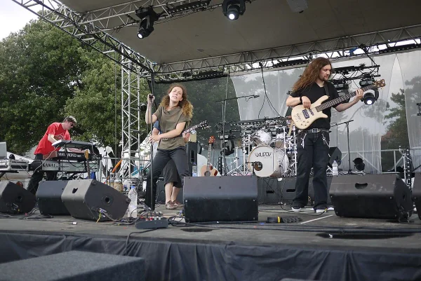 Crescendo 2004