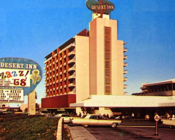 Wilbur Clark’s Desert Inn