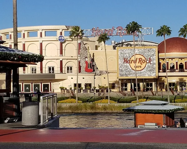 Hard Rock Live